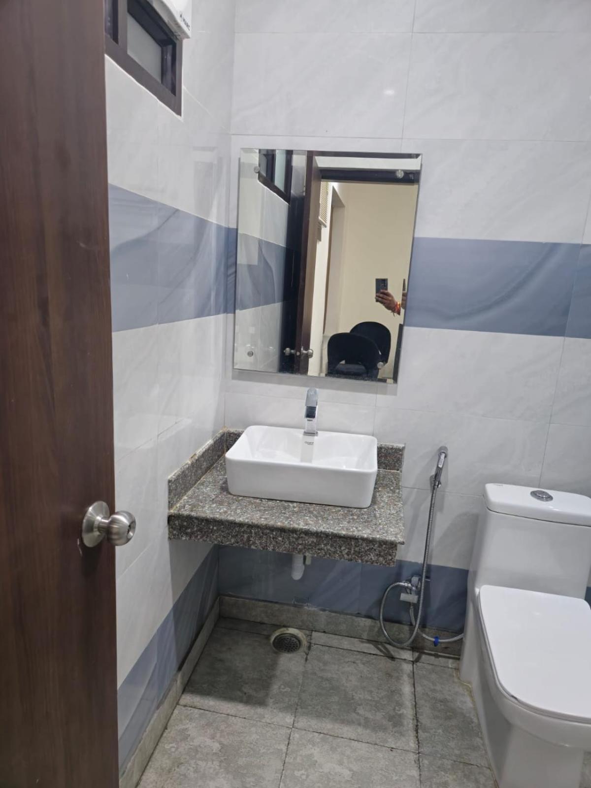 Satya Residency Hotel คาตรา ภายนอก รูปภาพ